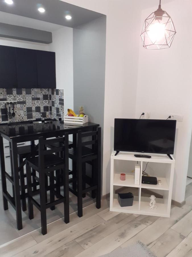 סומבור Apartman Petres מראה חיצוני תמונה