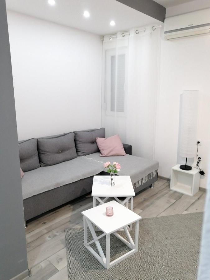 סומבור Apartman Petres מראה חיצוני תמונה